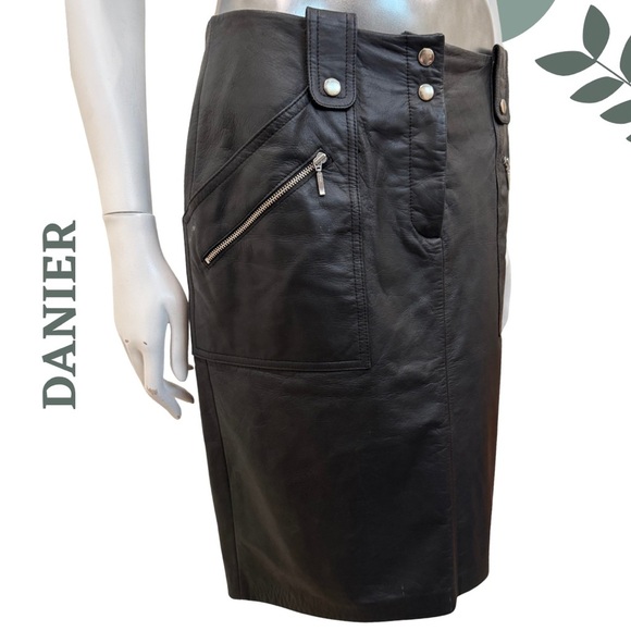 DANIER Genuine Leather Black Zip Pocket Skirt – Size 4 - Picture 2 of 5